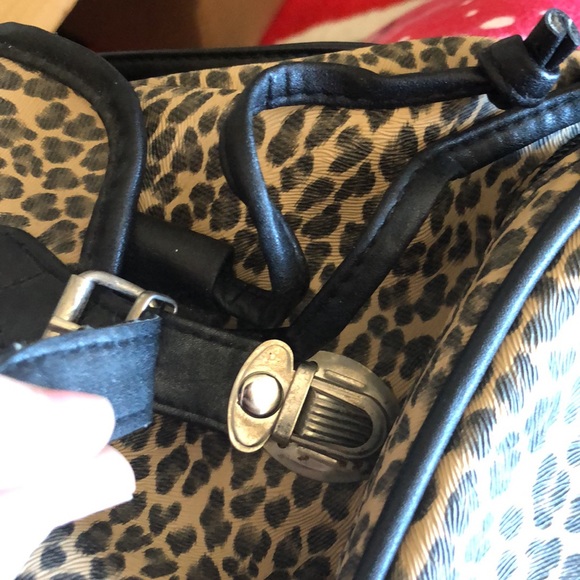 Backpack purse cheetah printed - Picture 3 of 5